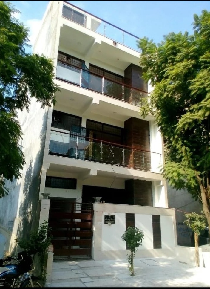 90 Sq Meter Plot with G+2 Floor House for Sale in Shakti Khand 4, Indirapuram
