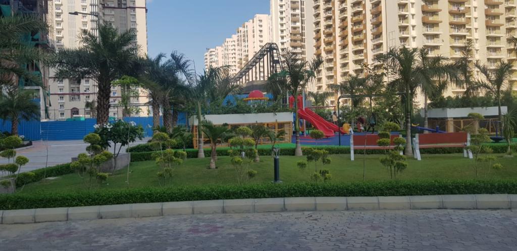4 bhk Flat in JM Florence - Techzone 4, Greater Noida West (Noida Extension)